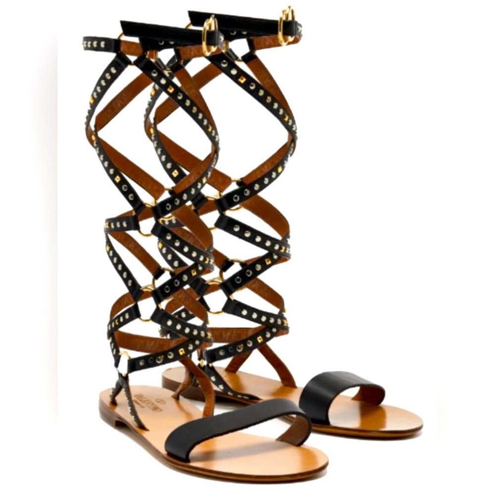 Valentino Garavani Rockstud gladiator sandals in almost new condition